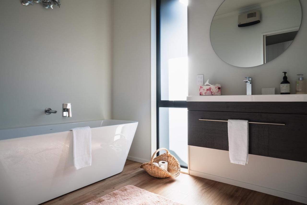 Modern Family Friendly Getaway Villa Dunedin Luaran gambar